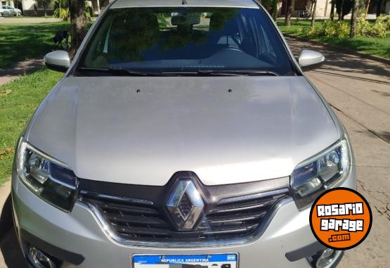 Autos - Renault Sandero intens 2020 Nafta 35000Km - En Venta
