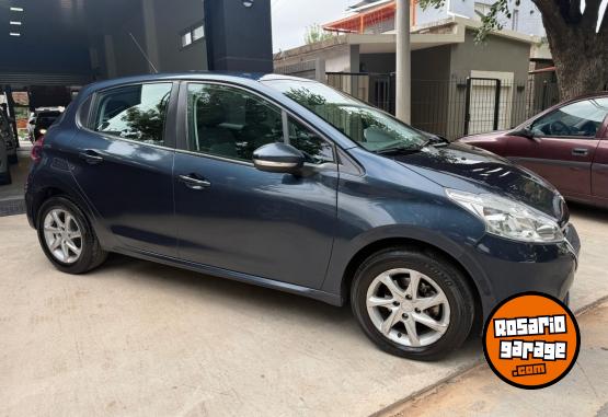 Autos - Peugeot 208 ALLUTE TOUCH 2016 Nafta 114300Km - En Venta