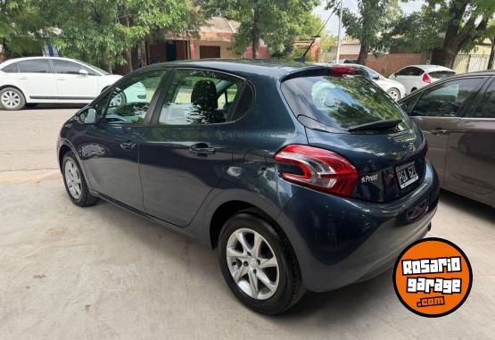 Autos - Peugeot 208 ALLUTE TOUCH 2016 Nafta 114300Km - En Venta