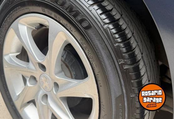 Autos - Peugeot 208 ALLUTE TOUCH 2016 Nafta 114300Km - En Venta