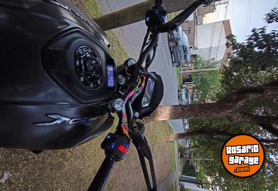 Motos - Bajaj Dominar 400cc 2021 Nafta 8200Km - En Venta