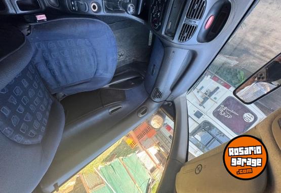 Autos - Peugeot 206 2004 Nafta 192400Km - En Venta