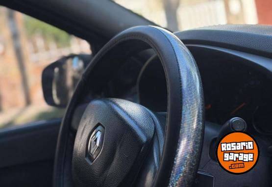 Autos - Renault Logan 2016 GNC 219600Km - En Venta