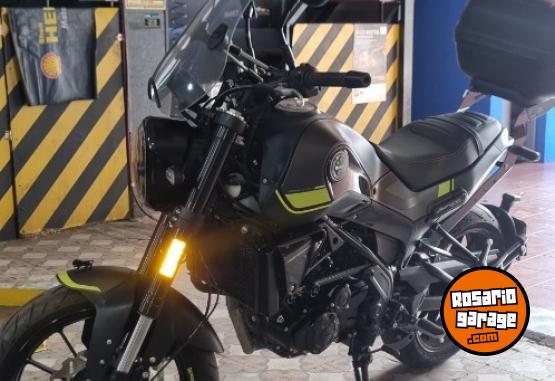 Motos - Benelli Leoncino 250 2023 Nafta 3600Km - En Venta