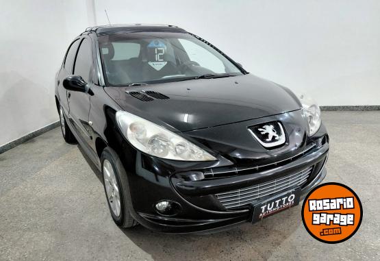 Autos - Peugeot 207 xt feline 2012 Diesel 188000Km - En Venta