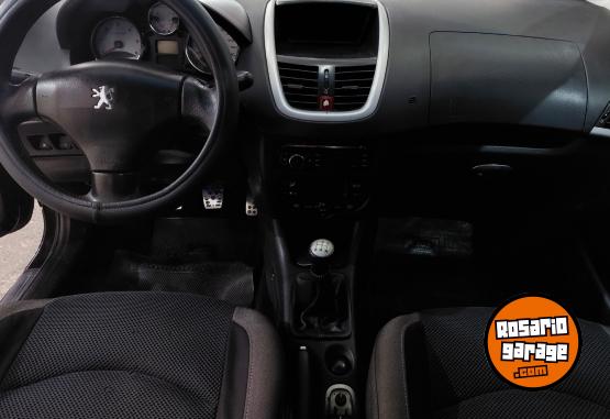 Autos - Peugeot 207 xt feline 2012 Diesel 188000Km - En Venta