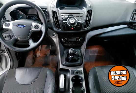 Camionetas - Ford Kuga sel 2013 Nafta 167000Km - En Venta