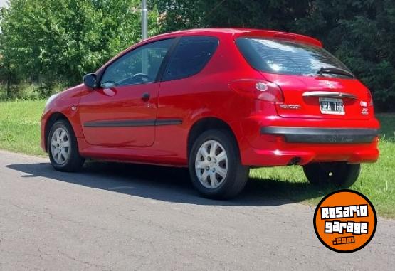 Autos - Peugeot 207 2010 Nafta 150000Km - En Venta