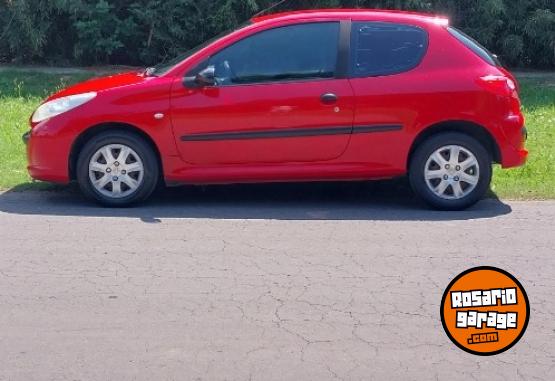 Autos - Peugeot 207 2010 Nafta 150000Km - En Venta