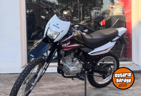 Motos - Corven TRIAX 150 2019 Nafta 10000Km - En Venta