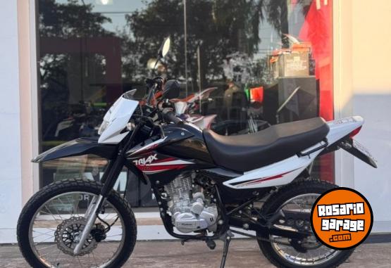 Motos - Corven TRIAX 150 2019 Nafta 10000Km - En Venta