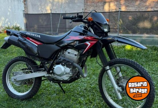 Motos - Honda TORNADO 2021 Nafta 13400Km - En Venta