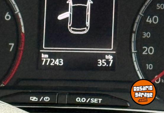 Autos - Volkswagen Nivus 2021 Nafta 77000Km - En Venta