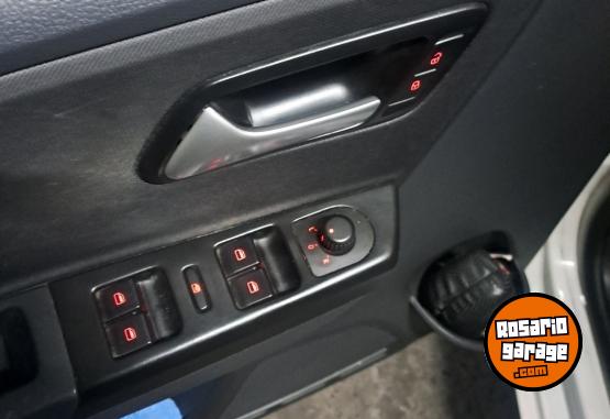 Autos - Volkswagen Fox 2016 Nafta 79000Km - En Venta