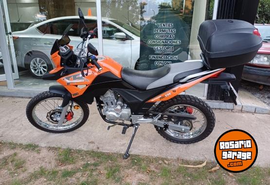 Motos - Keller Quasar 250 cc 2023 Nafta 1585Km - En Venta