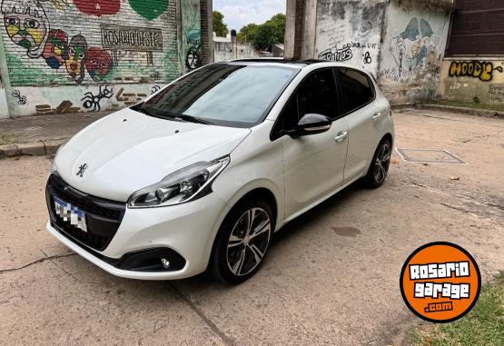 Autos - Peugeot 208 2018 Nafta 76000Km - En Venta