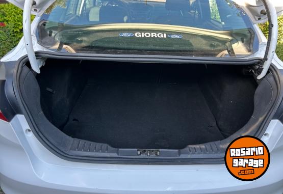 Autos - Ford Focus con ba�l. 2020 Nafta 160000Km - En Venta