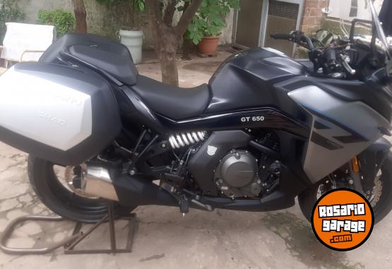 Motos - CF GT 650 2024 Nafta 6000Km - En Venta