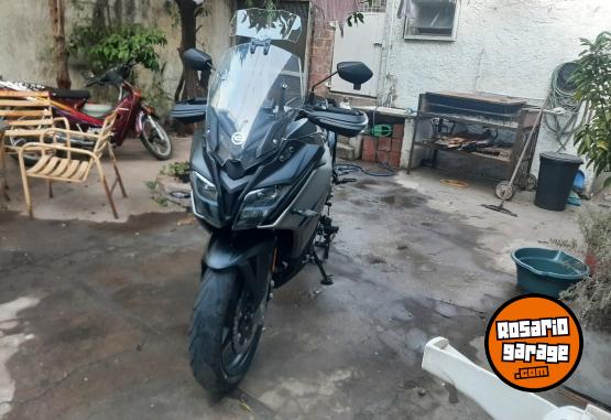 Motos - CF GT 650 2024 Nafta 6000Km - En Venta