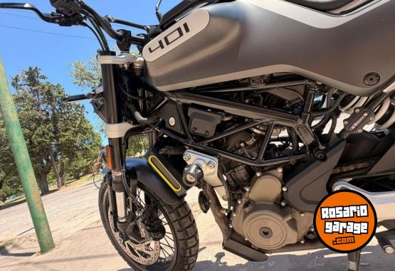 Motos - Husqvarna Svartpilen 401 2021 Nafta 4500Km - En Venta