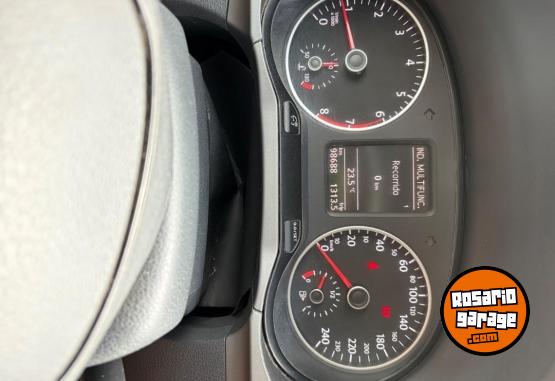 Autos - Volkswagen Suran 2016 Nafta 95000Km - En Venta