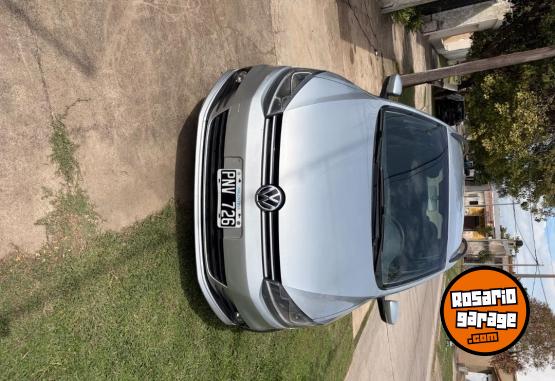 Autos - Volkswagen Suran 2016 Nafta 95000Km - En Venta