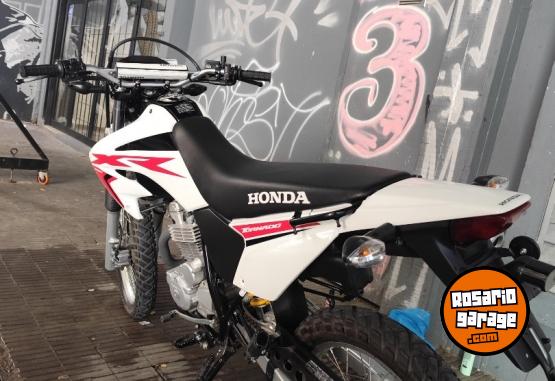 Motos - Honda 250 2024 Nafta 6500Km - En Venta