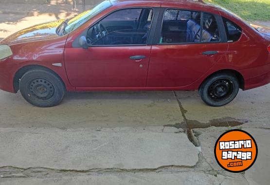 Autos - Renault Symbol 2011 Nafta 200000Km - En Venta