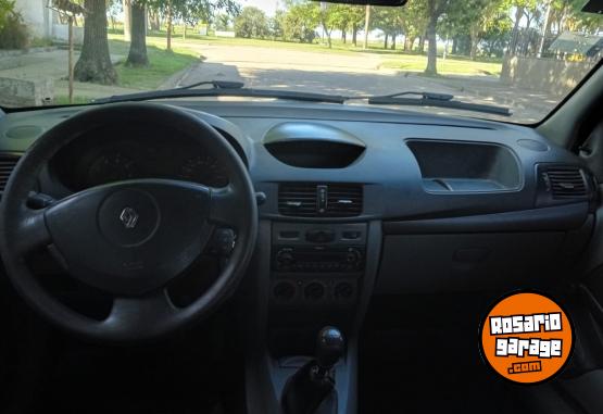 Autos - Renault Symbol 2011 Nafta 200000Km - En Venta