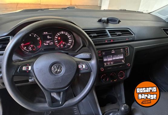 Utilitarios - Volkswagen Saveiro 2021 Nafta 145000Km - En Venta