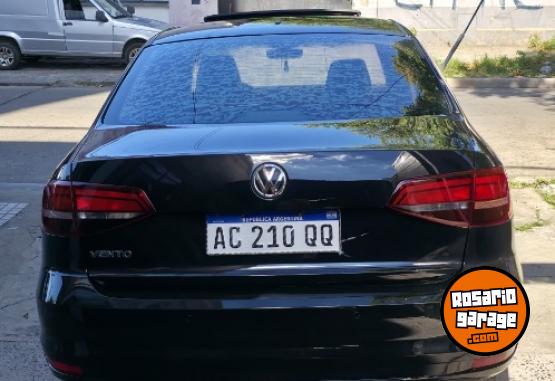 Autos - Volkswagen Vento 2018 Nafta 70000Km - En Venta
