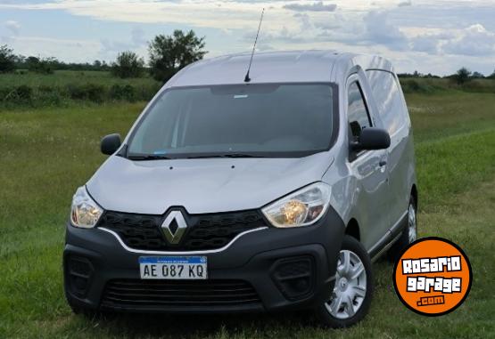 Utilitarios - Renault Kangoo 2020 Diesel 117000Km - En Venta
