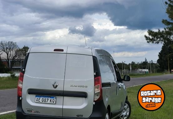 Utilitarios - Renault Kangoo 2020 Diesel 117000Km - En Venta