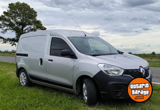Utilitarios - Renault Kangoo 2020 Diesel 117000Km - En Venta