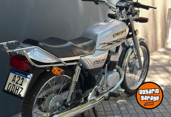 Motos - Suzuki Ax 100 2024 Nafta 2900Km - En Venta