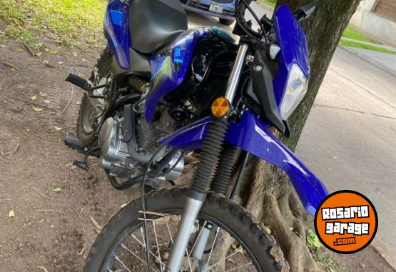 Motos - Motomel Skua 150 cc. 2024 Nafta 9200Km - En Venta