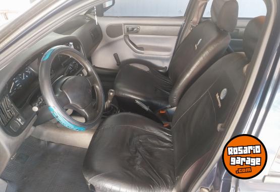 Autos - Volkswagen Pointer 1996 Nafta 999999Km - En Venta