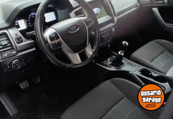 Camionetas - Ford Ranger xlt 2021 Diesel 98000Km - En Venta