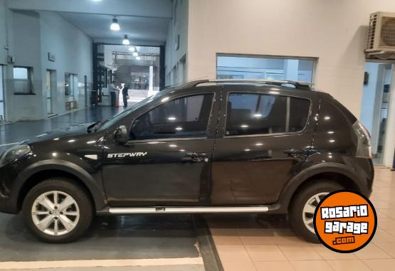 Autos - Renault SANDERO STEPWAY PRIVILEGE 2013 Nafta 107000Km - En Venta
