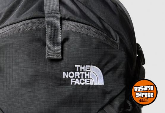 Indumentaria - Mochila The North Face Trail Lite Speed 20 Negro - En Venta