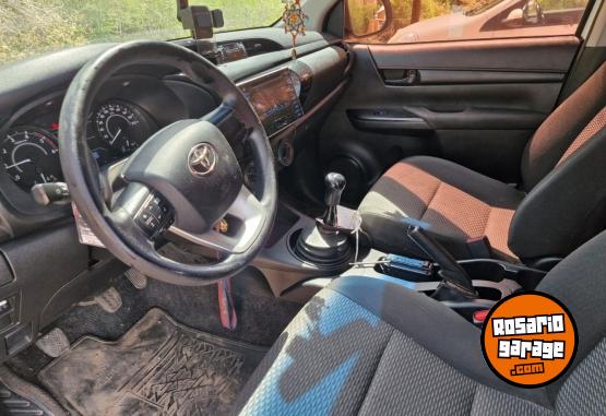 Camionetas - Toyota Hilux 2017 Diesel 196000Km - En Venta