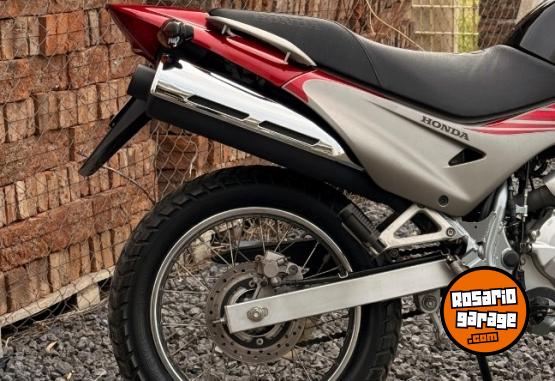 Motos - Honda Falcon 2011 Nafta 5900Km - En Venta