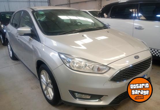 Autos - Ford Focus 2016 Nafta 122000Km - En Venta