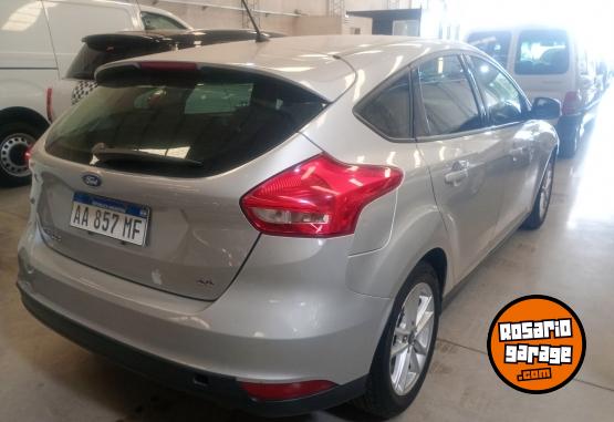 Autos - Ford Focus 2016 Nafta 122000Km - En Venta