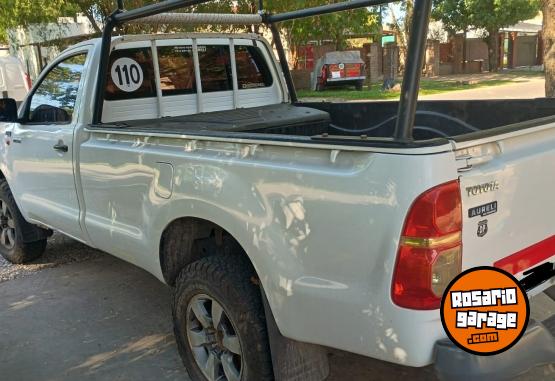 Camionetas - Toyota Hilux 2014 Diesel 230000Km - En Venta