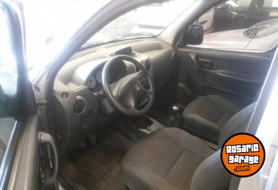 Utilitarios - Peugeot Partner 2017 Diesel 112000Km - En Venta