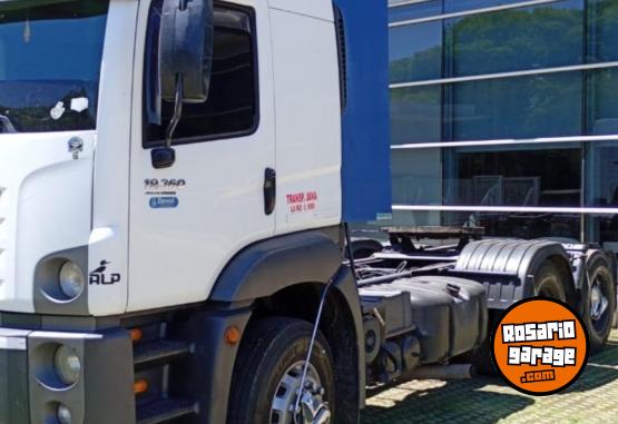 Camiones y Gr�as - Cami�n Volkswagen 19360 6x2  a�o 2017 - En Venta