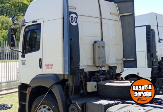 Camiones y Gr�as - Cami�n Volkswagen 19360 6x2  a�o 2017 - En Venta