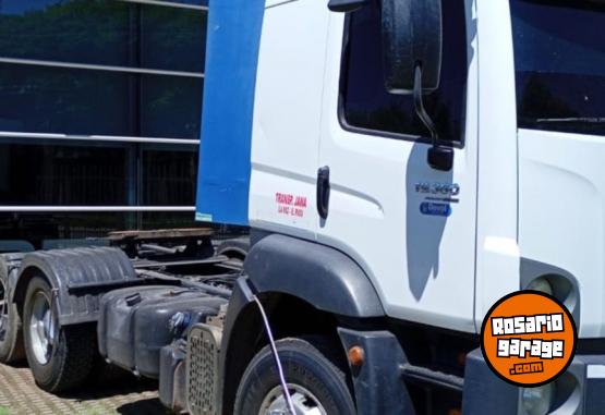 Camiones y Gr�as - Cami�n Volkswagen 19360 6x2  a�o 2017 - En Venta