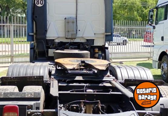 Camiones y Gr�as - Cami�n Volkswagen 19360 6x2  a�o 2017 - En Venta